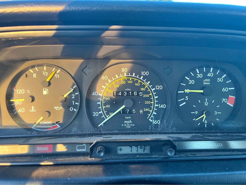 1986 Mercedes-Benz 190E For Sale in Fremont, CA | USA