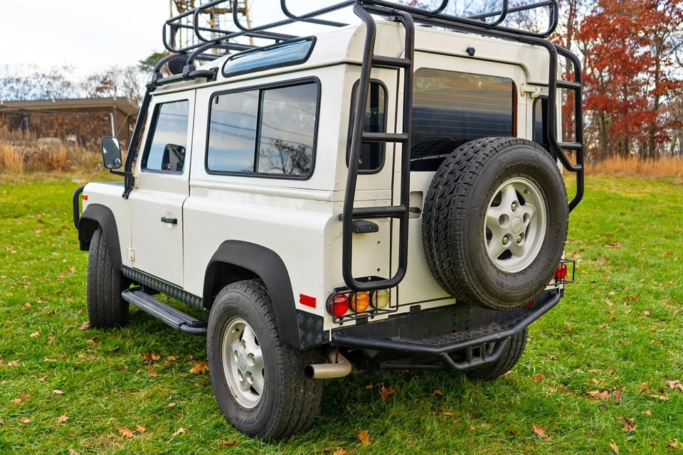 1997 Land Rover Defender 90 For Sale in Lakeville, CT | USA