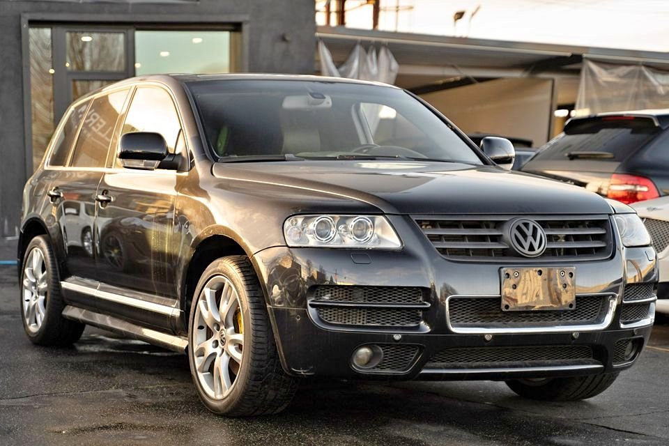 2005 Volkswagen Touareg For Sale in Vancouver, BC | Canada