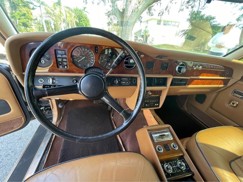 1985 Rolls-Royce Silver Spur For Sale in Sarasota, FL | USA