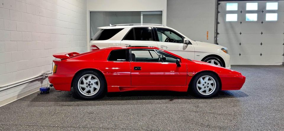 1988 Lotus Esprit For Sale in Vancouver, BC | Canada