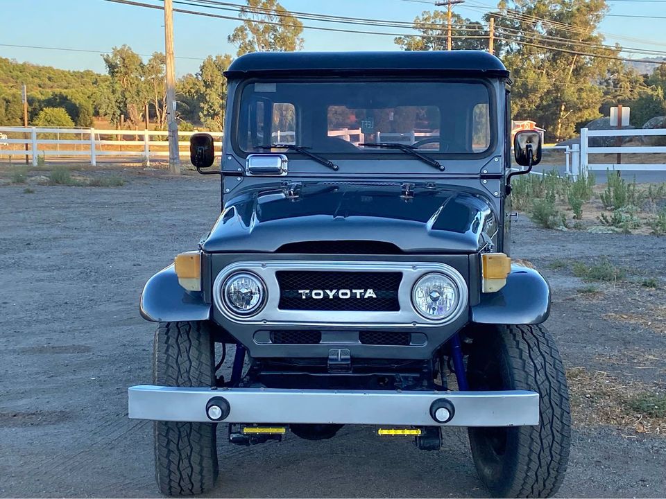 1970 Toyota Land Cruiser FJ40 For Sale in Temecula, CA | USA