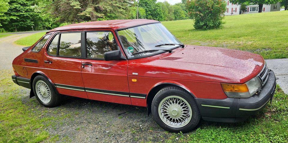 1992 Saab 900i For Sale in Pownal, VT | USA