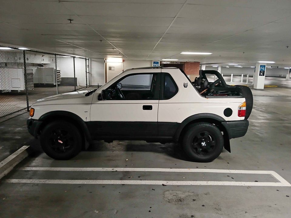 1999 Isuzu Amigo For Sale in White Plains, NY | USA