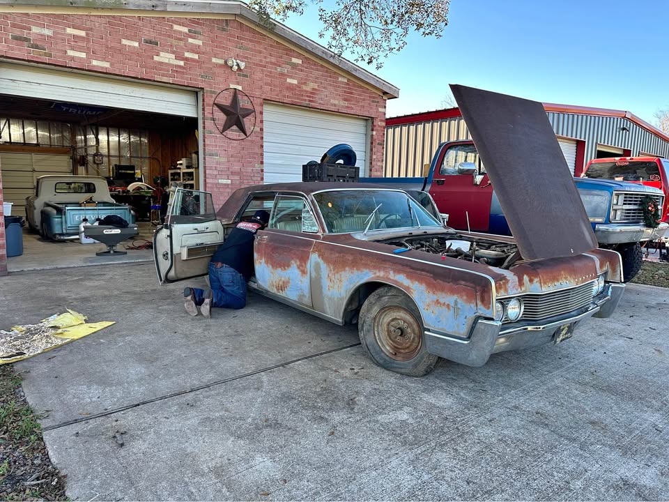 1966 Lincoln Continental For Sale in Alvin, TX | USA