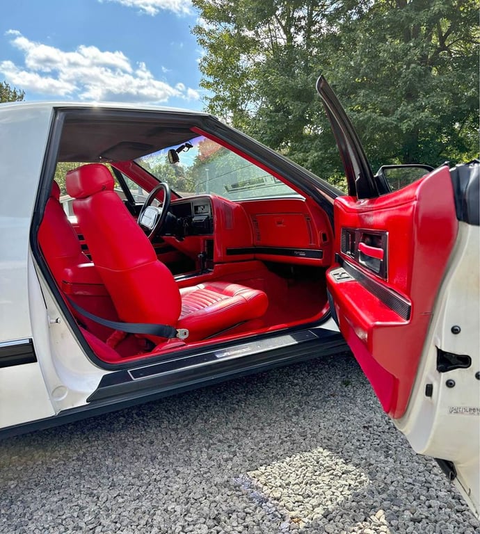 1991 Buick Reatta For Sale in Hubbard, OH | USA