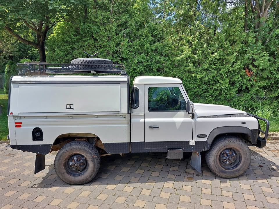 1993 Land Rover Defender 110 For Sale in Boisbriand, QC | Canada