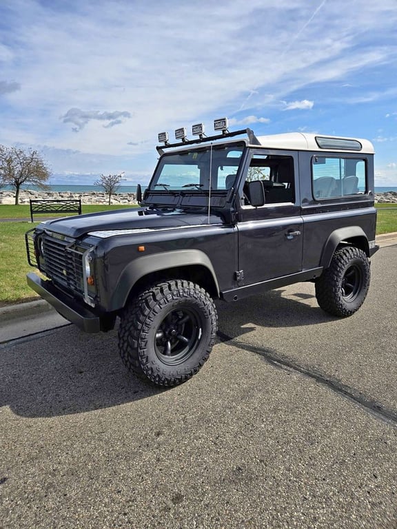 1997 Land Rover Defender 90 For Sale in Kenosha, WI | USA