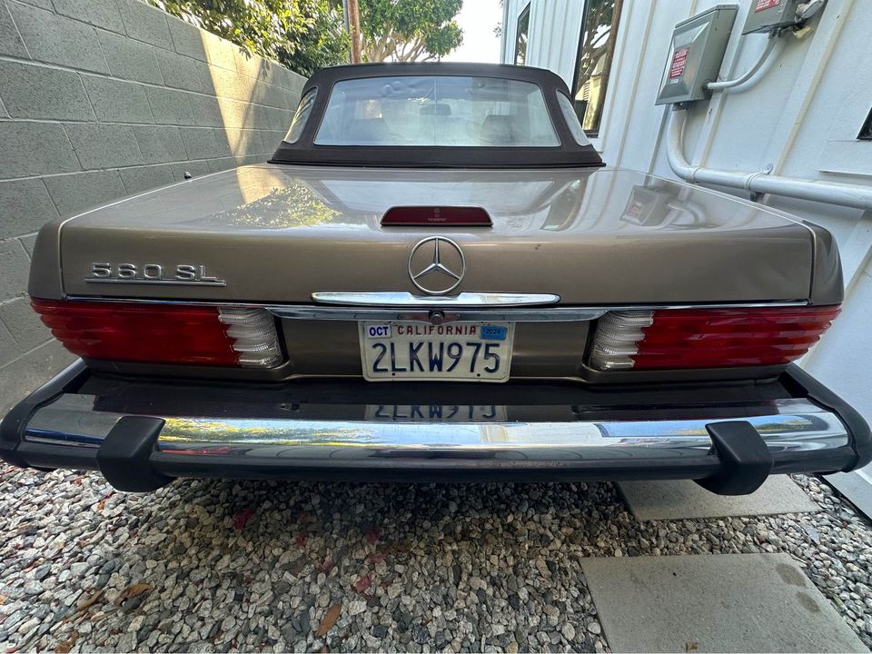 1988 Mercedes-Benz SL560 For Sale in Marina del Rey, CA | USA