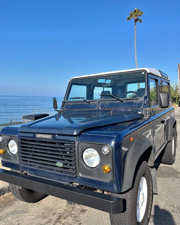 1996 Land Rover Defender For Sale in Pacific Palisades, CA | USA